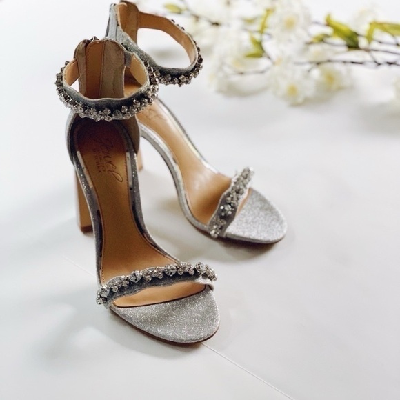 Badgley Mischka Mayra Silver Glitter Rhinestone Ankle Strap Heels - Picture 1 of 12